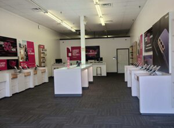 T-Mobile - Rainelle, WV