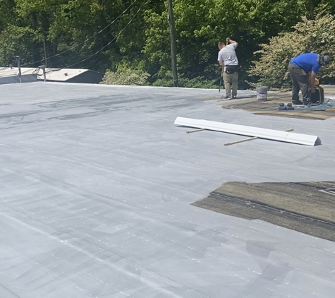 Trent and Son's Roofing - Gilbert, WV