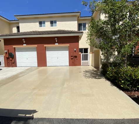 Mega Power Wash & Services - Miami, FL