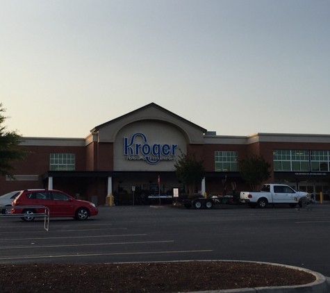 Kroger Fuel Center - Dallas, GA. Store front