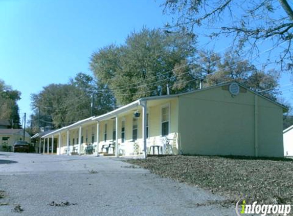 Hillside Cottages - Missouri Valley, IA