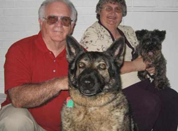 Mom & Pops Doggy Boarding - Baton Rouge, LA