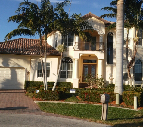 Edwin's Contractor Painting - Marco Island, FL. Exterior painting