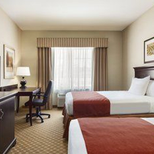 Country Inns & Suites - Savannah, GA