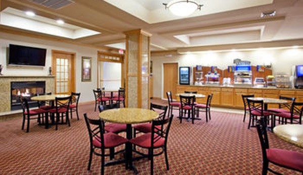 Holiday Inn Express & Suites Grand Blanc - Grand Blanc, MI