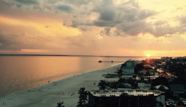 Diamond Head Beach Resort - Fort Myers Beach, FL