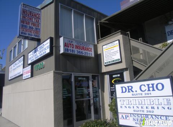 Howard K Cho, DDS - Granada Hills, CA