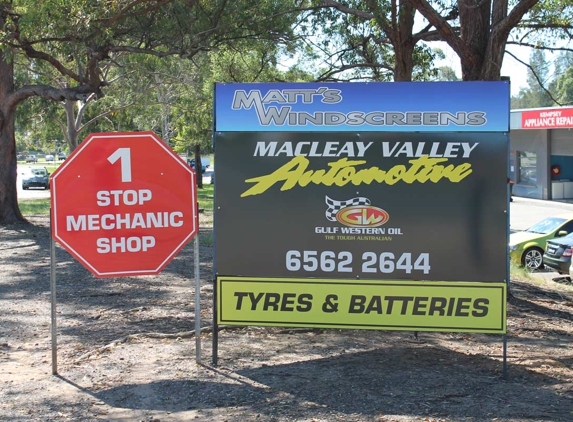 Matt's Windscreens - South Kempsey, NSW. Macleay Valley Automotive Sign