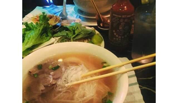 Pho Hut - Glendale, CA. Thumbs up!!!