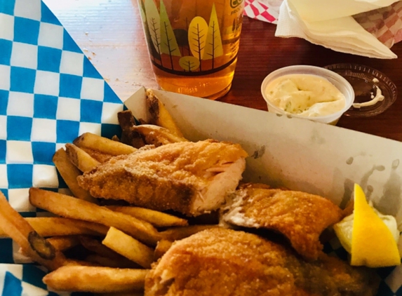 Tom's Fish & Chips - Seaside, OR