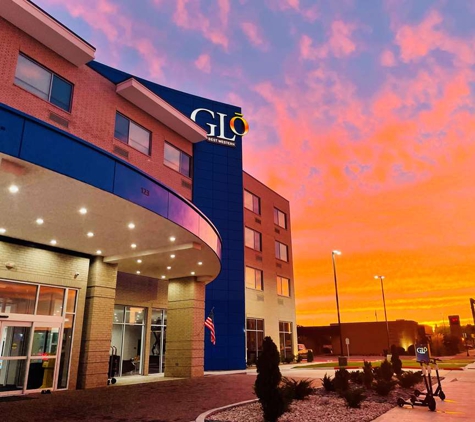 GLō Best Western Enid OK Downtown/Convention Center Hotel - Enid, OK