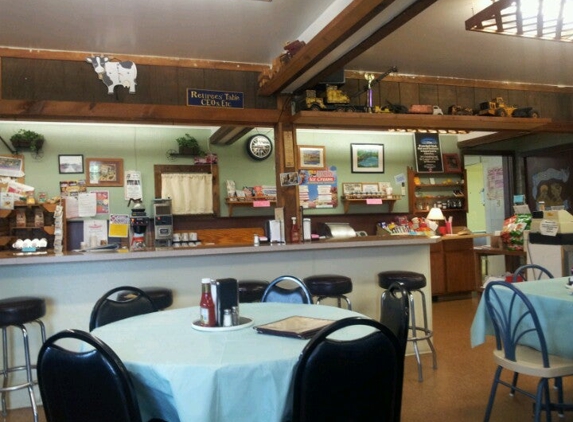 Red Door Dairy Store - West Winfield, NY