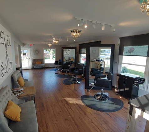 Level Salon - Lees Summit, MO