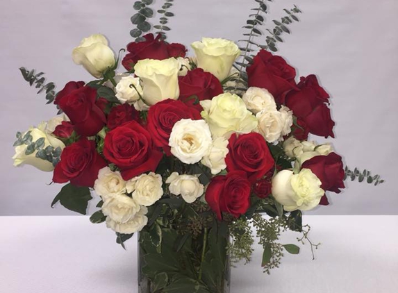 Flower Girl Florist - Bensalem, PA