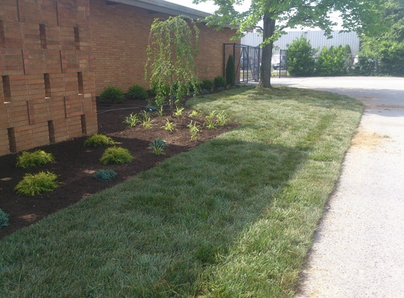 Lawn Builders of Louisville Sod and Mowing - Louisville, KY