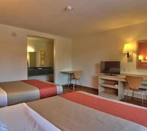 Motel 6 - West Sacramento, CA