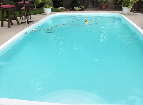 Ruiz Fiberglass Pool Repair - Houston, TX