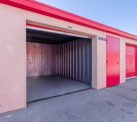 Security Public Storage- Escondido - Escondido, CA. Drive Up Storage Units in Escondido