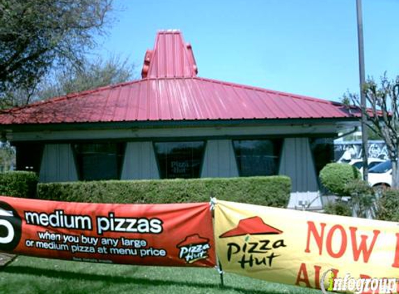 Pizza Hut - Austin, TX