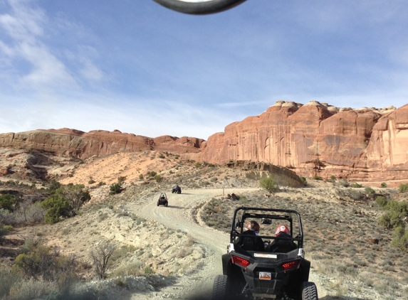 Highpoint Hummer & ATV Tours - Moab, UT