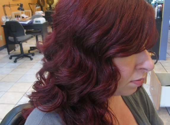 E. Forlini salon - Saint Clair Shores, MI