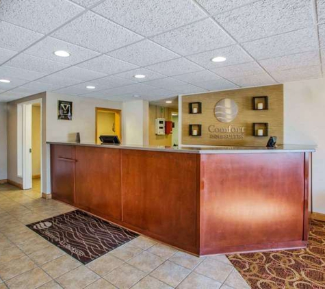 Comfort Inn & Suites Jackson - West Bend - Jackson, WI