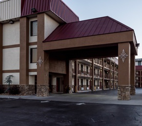 Red Roof Inn - Pigeon Forge, TN