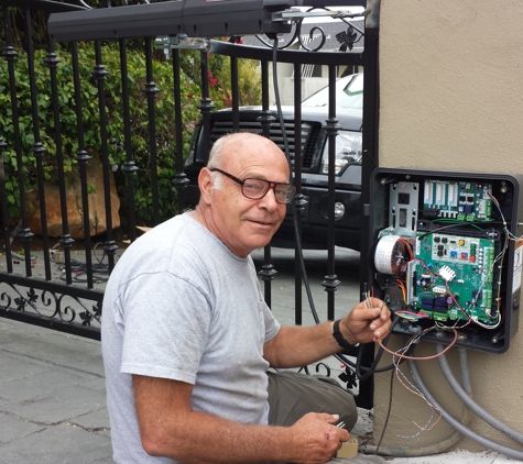 Pronto Garage Doors & Gates - San Diego, CA