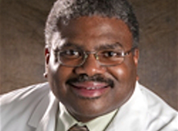 Dr. Dudley Roberts III, MD - Roseville, MI