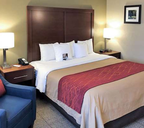 Comfort Inn - Farmington Hills, MI