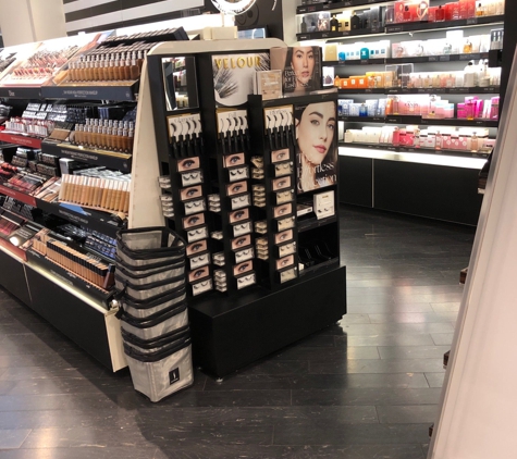 Sephora - Rogers, AR