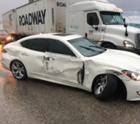 Thompson Law Injury Lawyers - Dallas, TX. My truck wreck accident