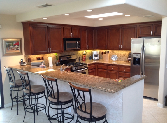 RUDYMEX REFINISHING CABINETS - Indio, CA