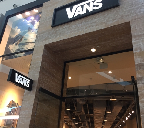 Vans - Culver City, CA. Mall sign