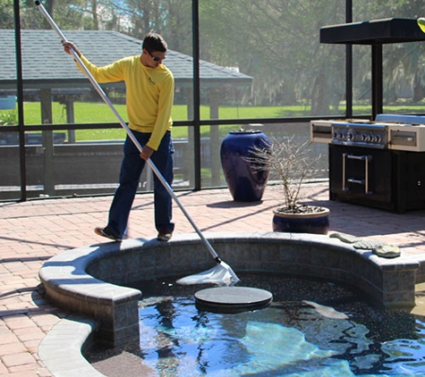 Pool Works - Auburndale, FL. Pool Cleaning in Auburndale FL