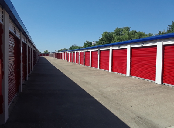 Store Space Self Storage - Glenn Heights, TX