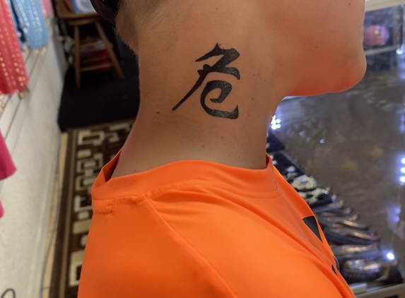 Egyptian Henna Tattoos, Hair Wraps & Airbrush Tattoos - Kissimmee, FL