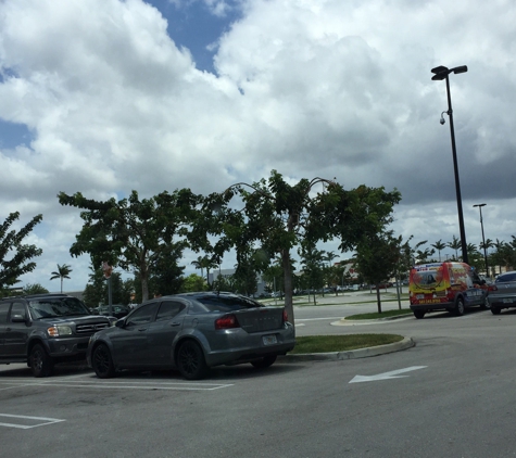 Tanger Outlets Palm Beach - West Palm Beach, FL