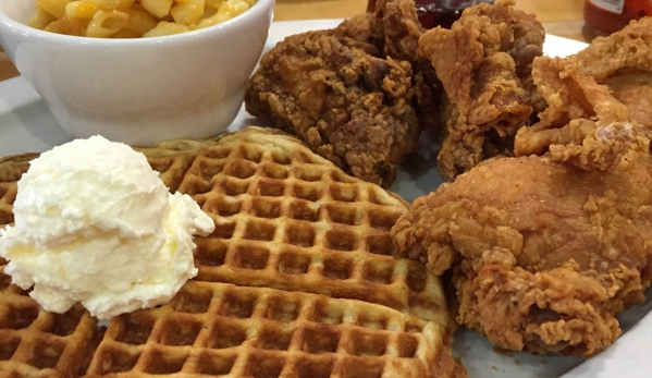 Kuzzo's Chicken & Waffles - Detroit, MI