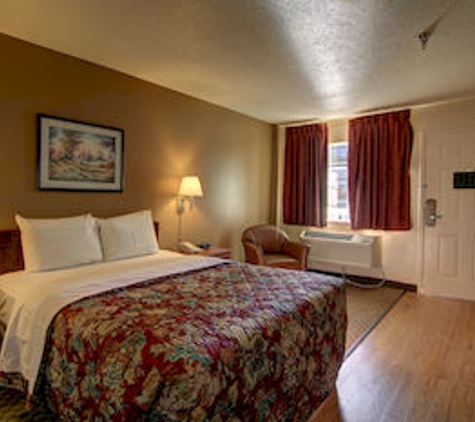 InTown Suites - Suwanee, GA