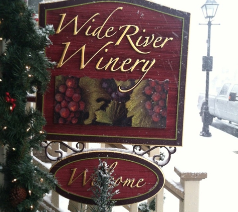 Wide River Winery - Le Claire, IA