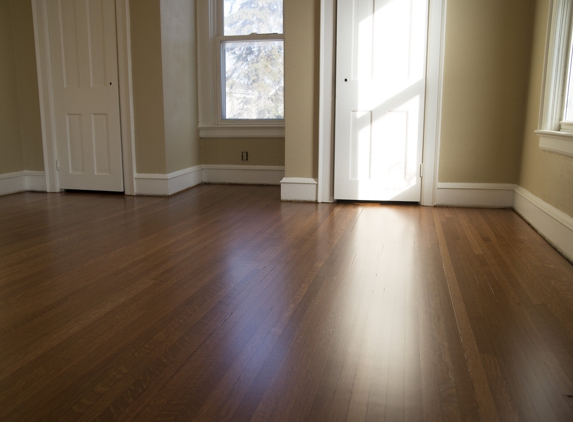 Signature Custom Flooring LLC - Omro, WI