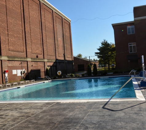 Albany Lofts at One Broadway Apartments - Menands, NY