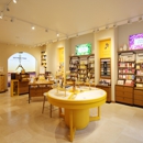 L'occitane En Provence - Cosmetics & Perfumes