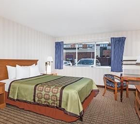 Days Inn - Albany, NY