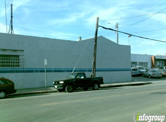 Bon Voyage Auto Body - Santa Monica, CA