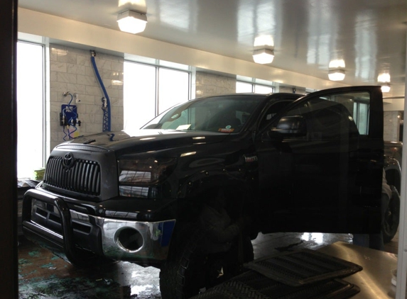 Splash Car Wash & Detail - Libertyville, IL