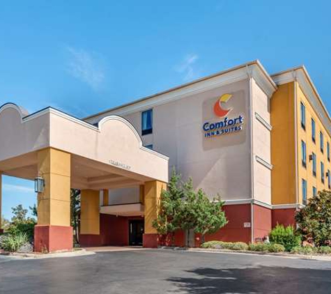 Comfort Inn & Suites - Clinton, MS