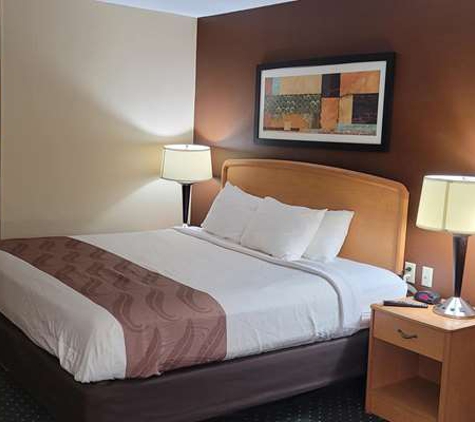 Travelodge by Wyndham Fargo West Acres - Fargo, ND