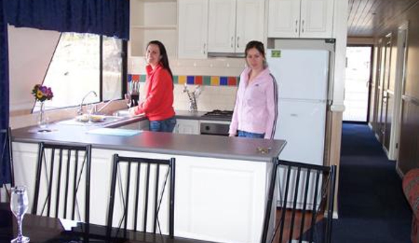 Executive Houseboats - Moama, NSW